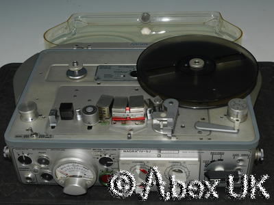 Vintage Nagra IV-SJ Reel-Reel Recorder with Accessories Made in Switzerland (2)