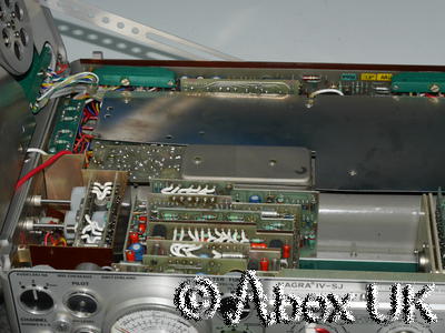 Vintage Nagra IV-SJ Reel-Reel Recorder with Accessories Made in Switzerland (2)