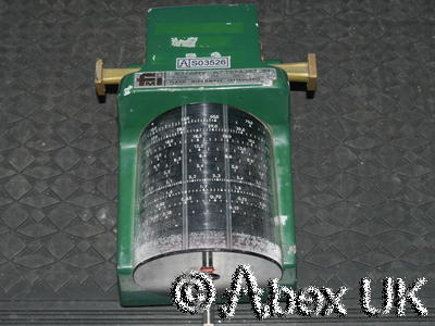 Flann Microwave 2211 WG22 / WR28 Rotary Vane Attenuator 26.5 - 40GHz (2)