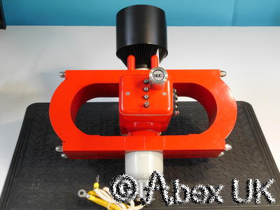 Thomson TH2441 4.4-5.0GHz Klystron Microwave Amplifier 1.3kW (NOS) (2)