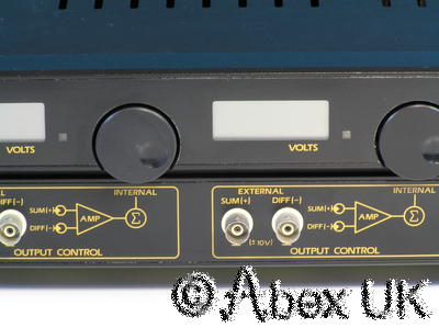 Melles Griot 17PCW002 Piezoelectric Controller X-Y-Z Nano Positioner (1/2)