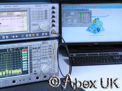 Rohde & Schwarz SMIQ03B-B60 3.3GHz Vector Signal Generator ARB AWG B1 B11 B12 +