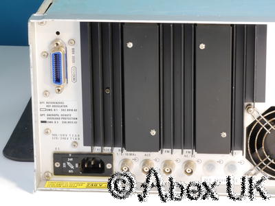 Rohde & Schwarz SMK 10Hz - 140MHz AM/FM Low Noise Signal Generator (Rack)