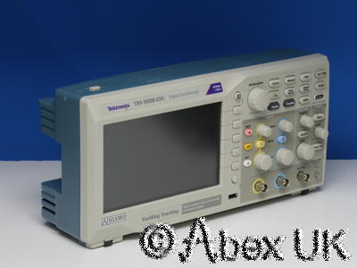 Tektronix TBS1052B-EDU Portable Digital Oscilloscope 50MHz 1GS/s (6)