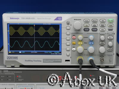 Tektronix TBS1052B-EDU Portable Digital Oscilloscope 50MHz 1GS/s (1)