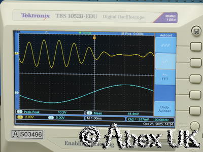 Tektronix TBS1052B-EDU Portable Digital Oscilloscope 50MHz 1GS/s (1)