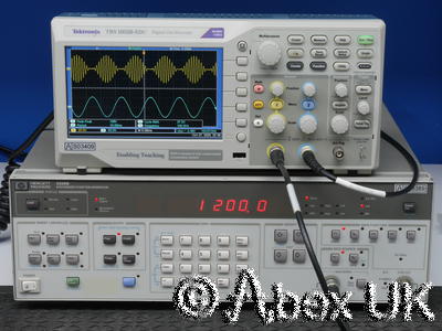 Tektronix TBS1052B-EDU Portable Digital Oscilloscope 50MHz 1GS/s (2)