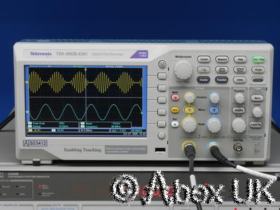 Tektronix TBS1052B-EDU Portable Digital Oscilloscope 50MHz 1GS/s (3)
