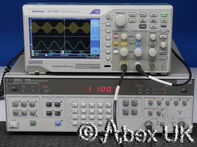 Tektronix TBS1052B Portable Digital Oscilloscope 50MHz 1GS/s (1)