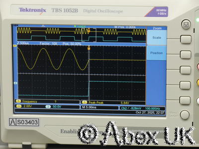 Tektronix TBS1052B Portable Digital Oscilloscope 50MHz 1GS/s (1)