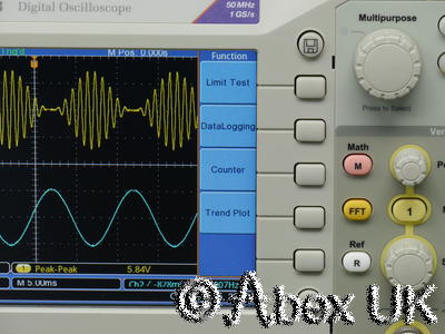 Tektronix TBS1052B Portable Digital Oscilloscope 50MHz 1GS/s (1)