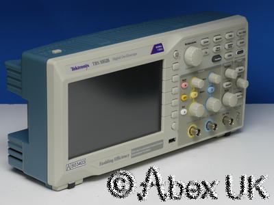 Tektronix TBS1052B Portable Digital Oscilloscope 50MHz 1GS/s (1)