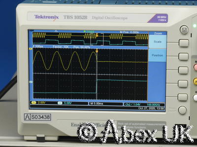 Tektronix TBS1052B Portable Digital Oscilloscope 50MHz 1GS/s (6)