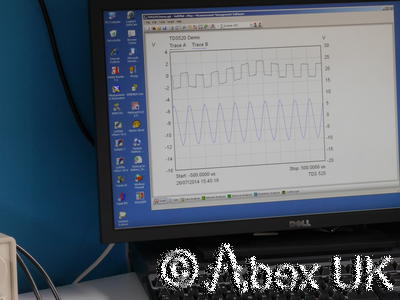 Tektronix TDS520 Digital Oscilloscope 500MHz 500ms 2-Channels FAULTY